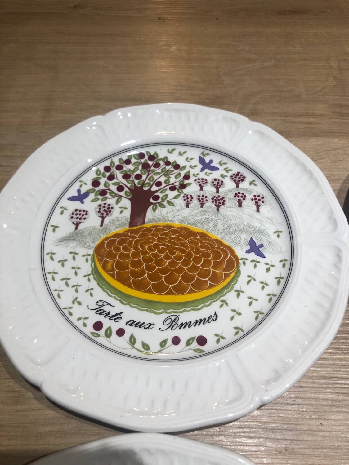 Set of 6 dessert plates, Gien, “Les Tartes” collection