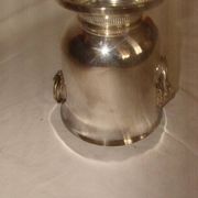 silver-plated ice bucket "with lion heads" from the 1970s
