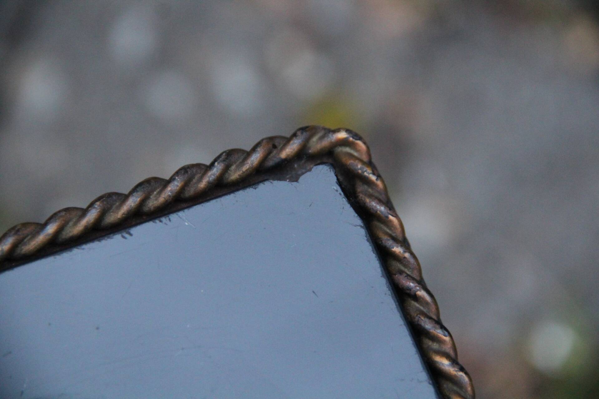 Tablette porte-revues, porte-journaux céramique et fer forgé