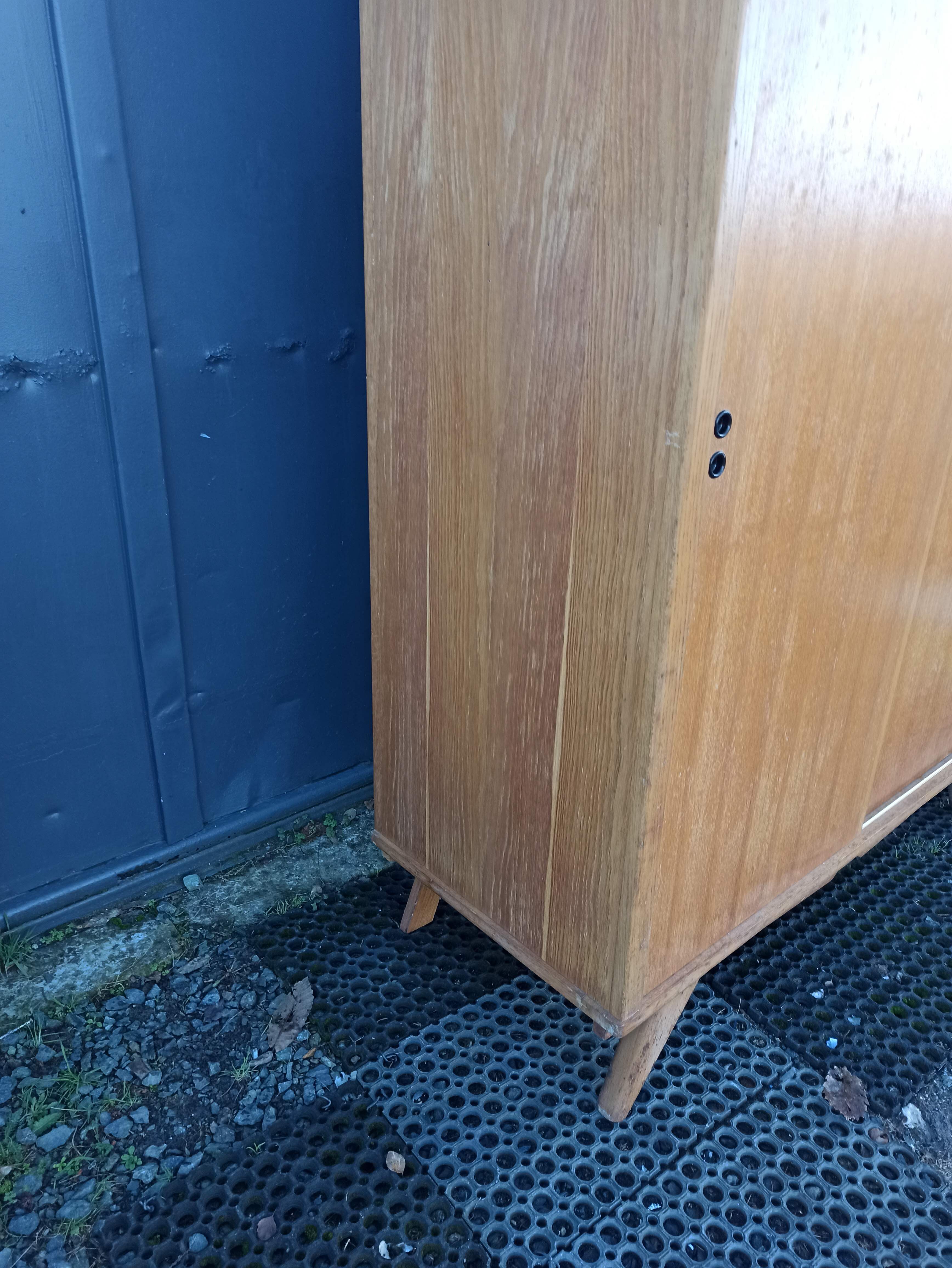 Linen wardrobe wardrobe year 50 - 2 sliding doors