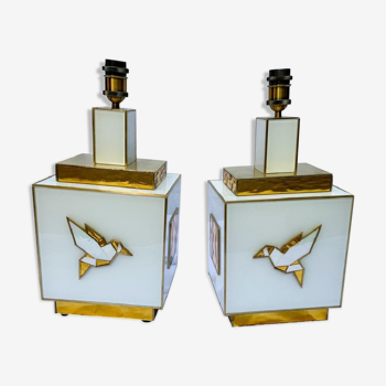 Pair of white and gold tinted glass lamps (1995)