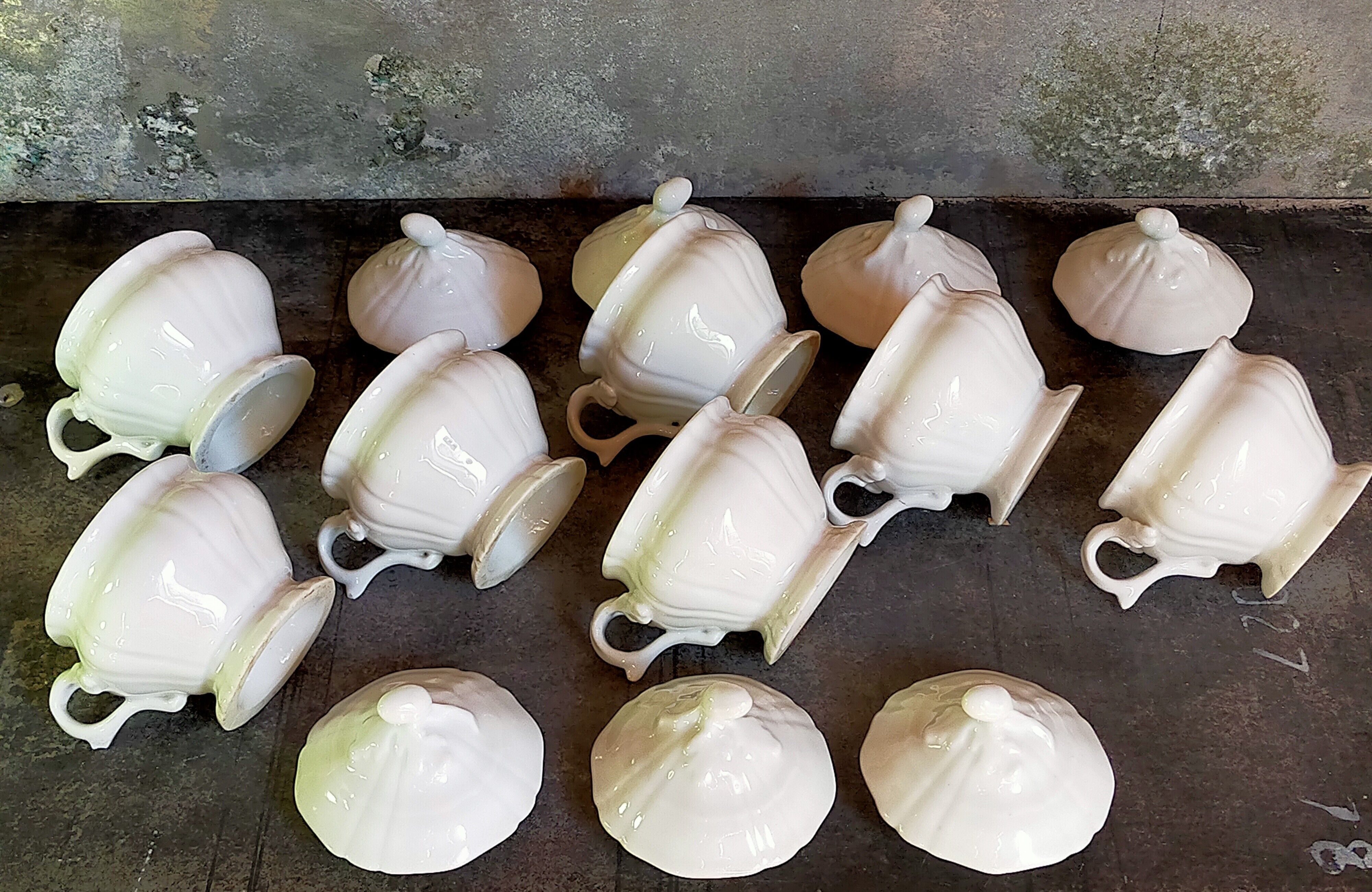 Set of seven covered pots and tray old white slurry nineteenth