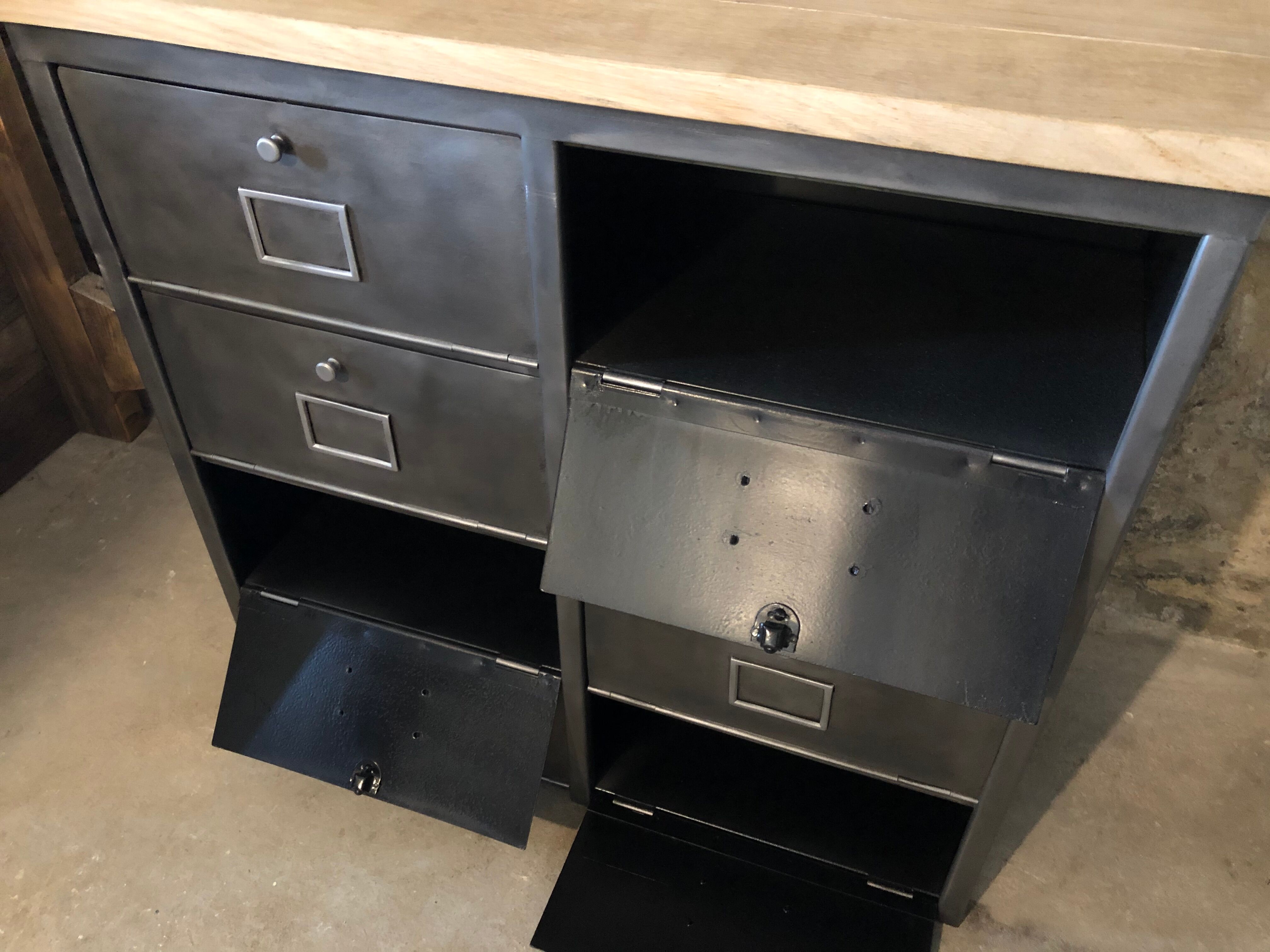 Industrial valve furniture with metal wood valves