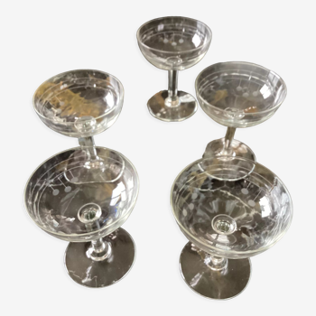 Set of five champagne glasses engraved vintage