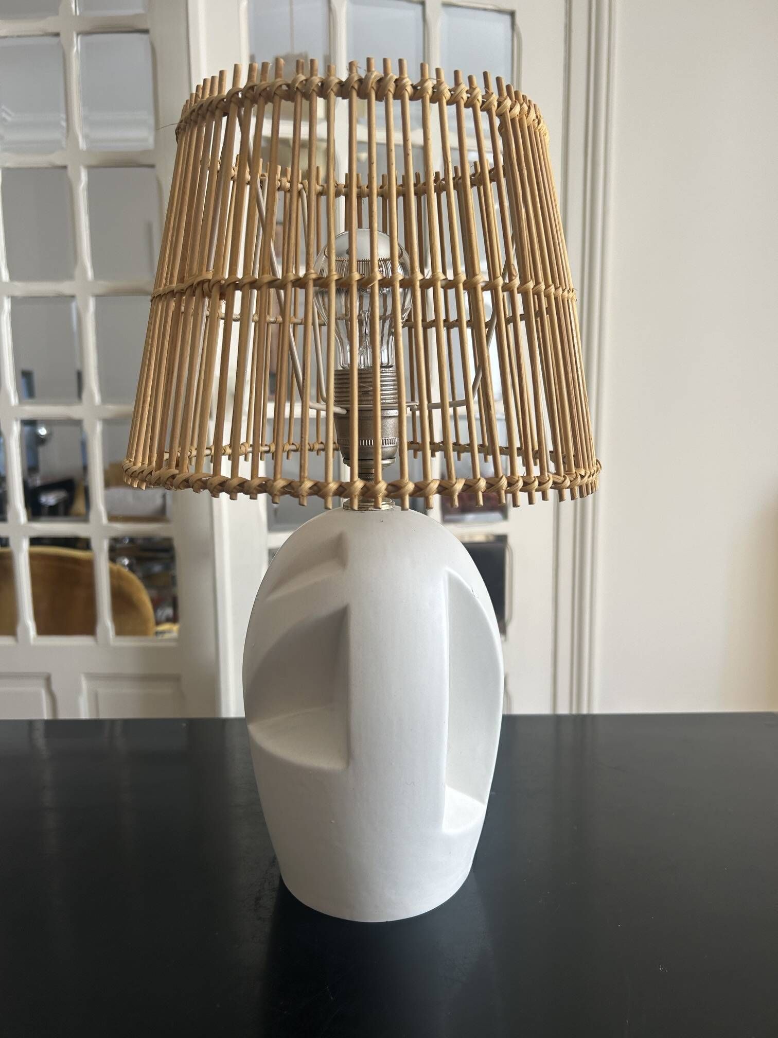 Lampe vintage en céramique ajourée