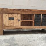 Carpenter's workbench