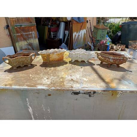 4 cast iron planters from 1900 from Charleville-Mézières, rockery style