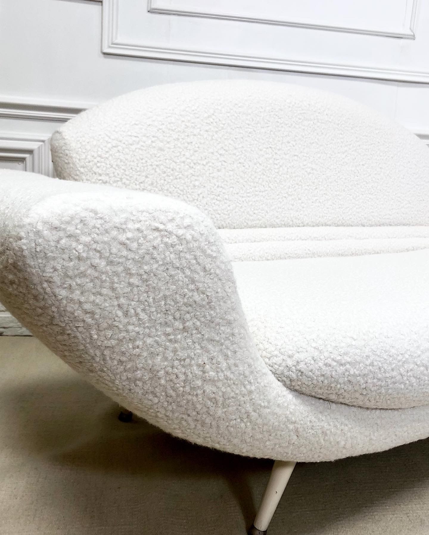 Vintage sofa bench 2 places in curly wool