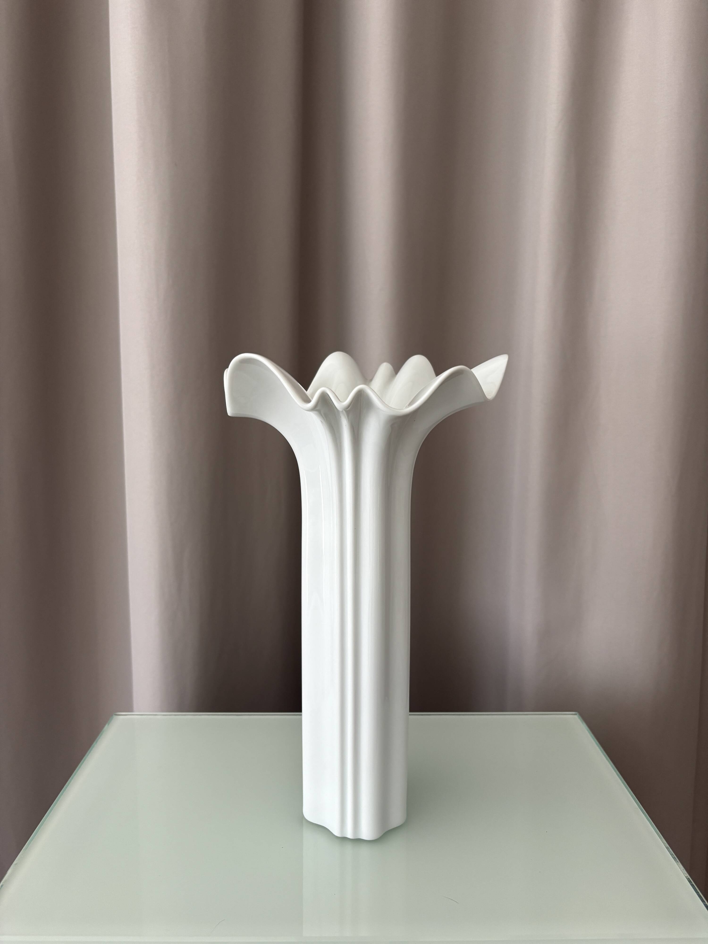 Vintage Hutschenreuther White Porcelain Sculptural Vase, Germany, 1970s