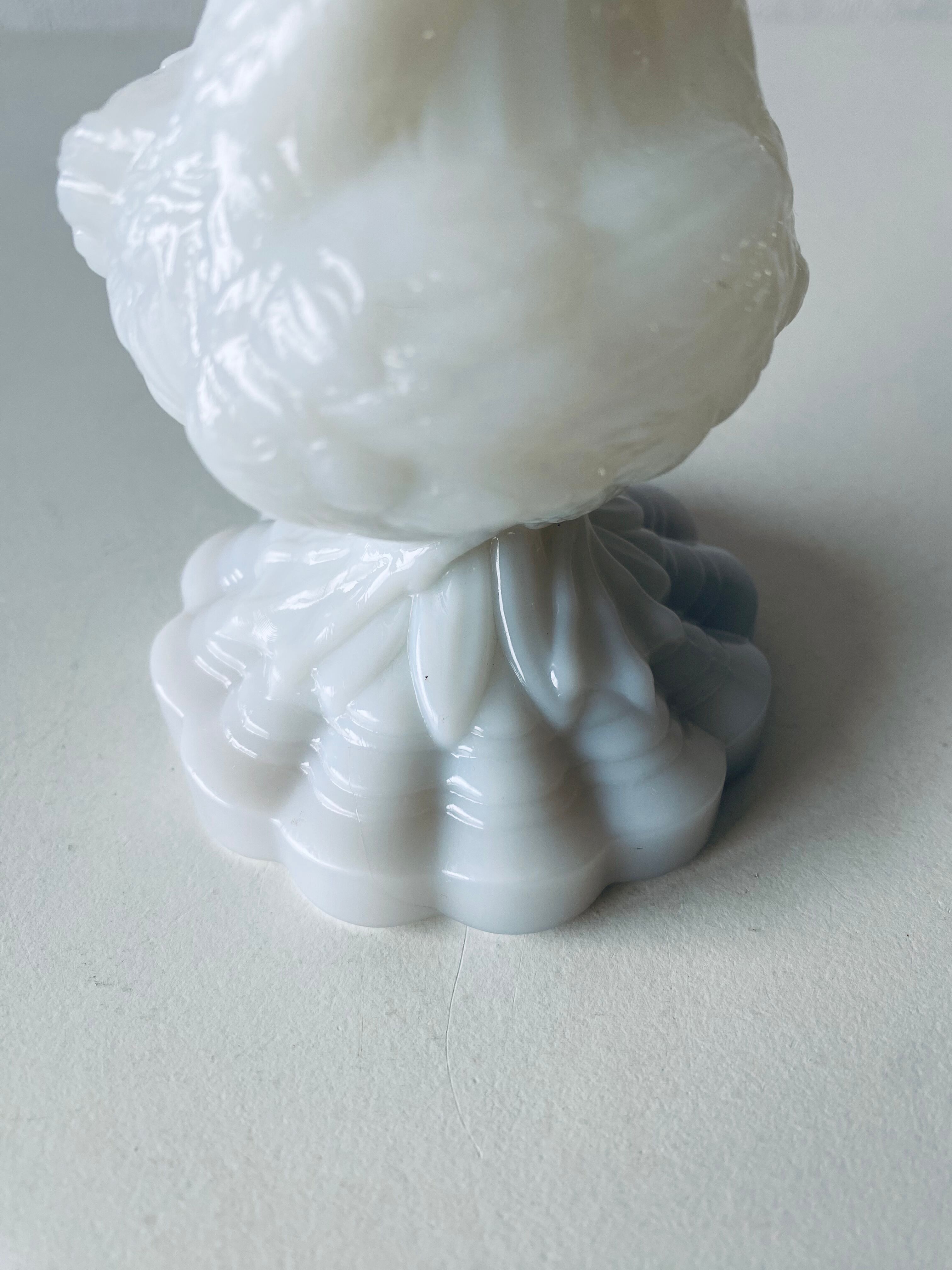 White opaline vase decoration geese