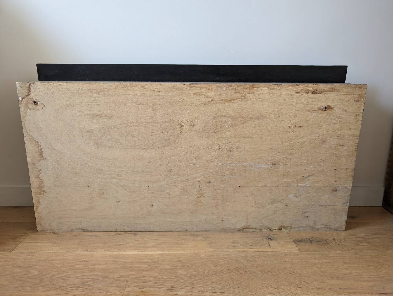 Hotel locker cabinet