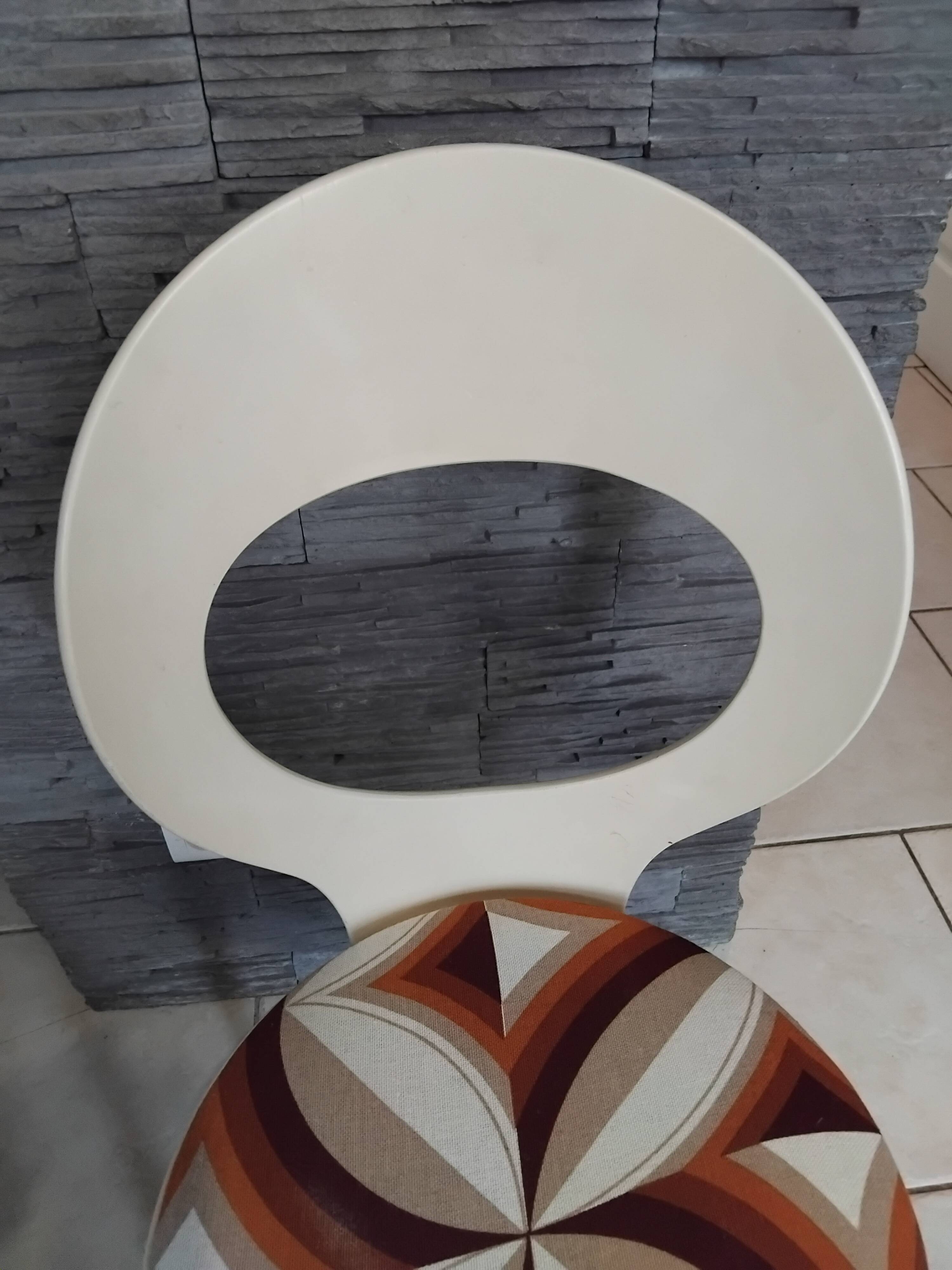 Chaise baumann model mouette année 70 vintage