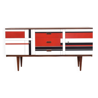 Buffet en noyer de style Mid-Century avec motif peint à la main, années 1960.