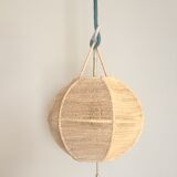 Hanging lamp in raffia