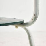Metal frame chair