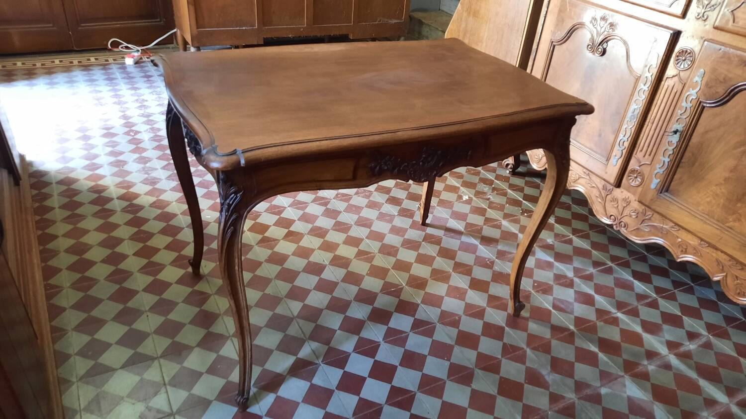 Louis xv style desk
