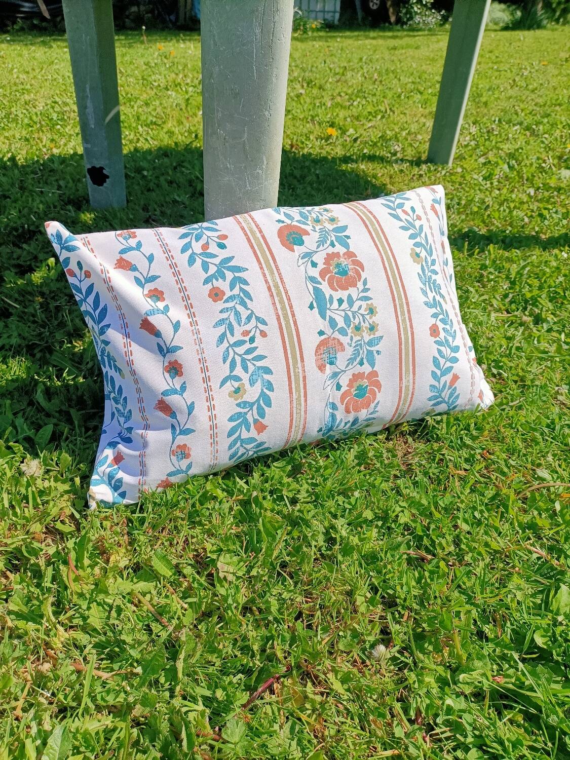 Provencal cushion