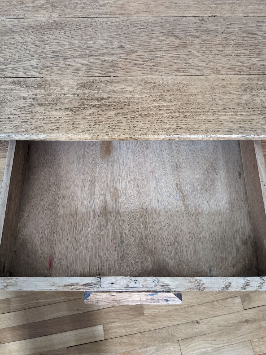 Farm table with turned legs