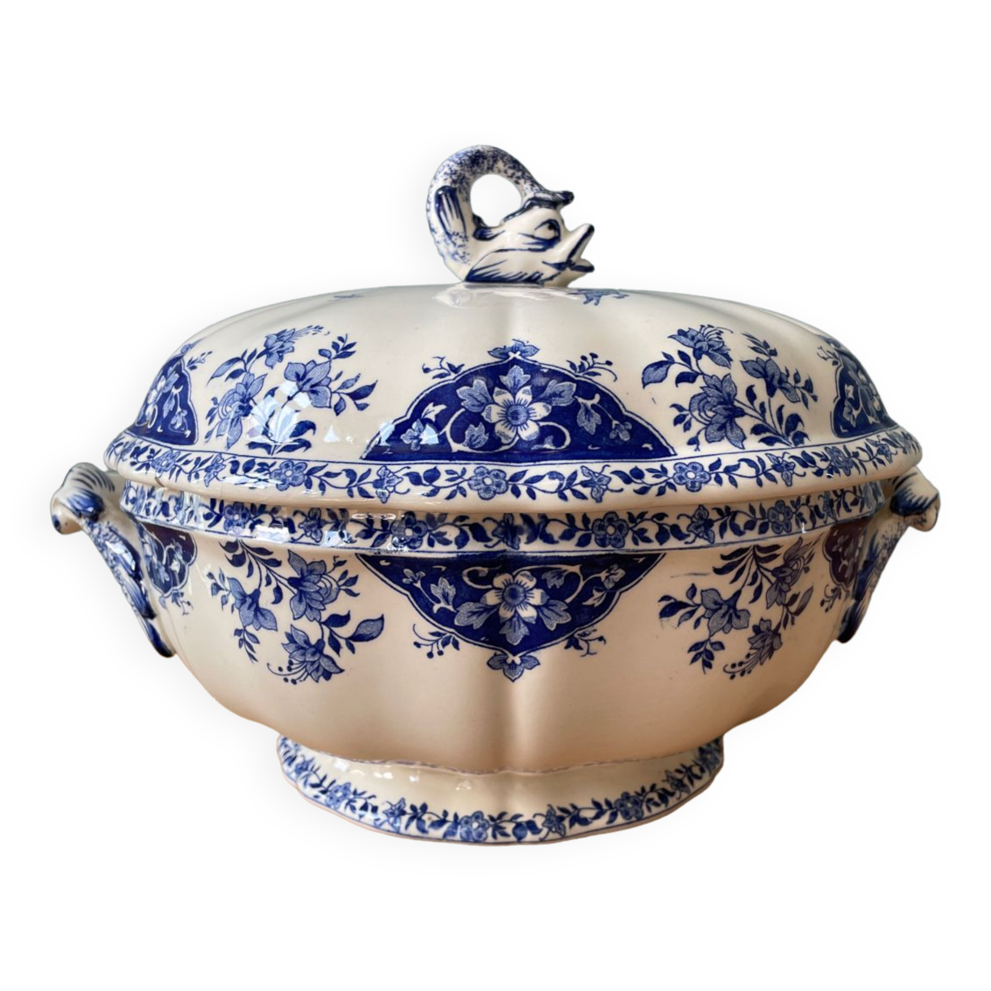 Soupière XIXth earthenware of Gien