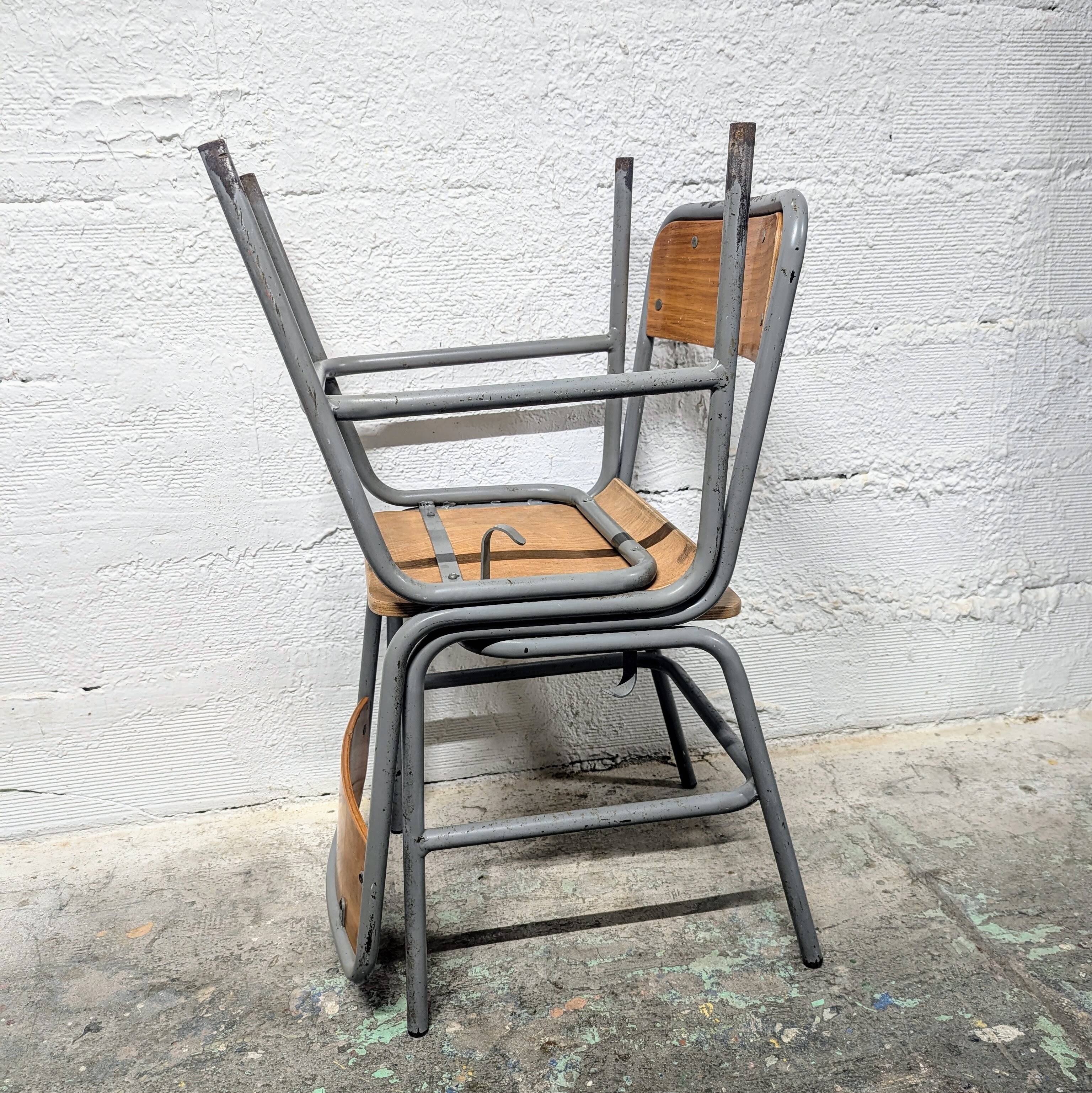 Paire de chaises bienaise des ptt