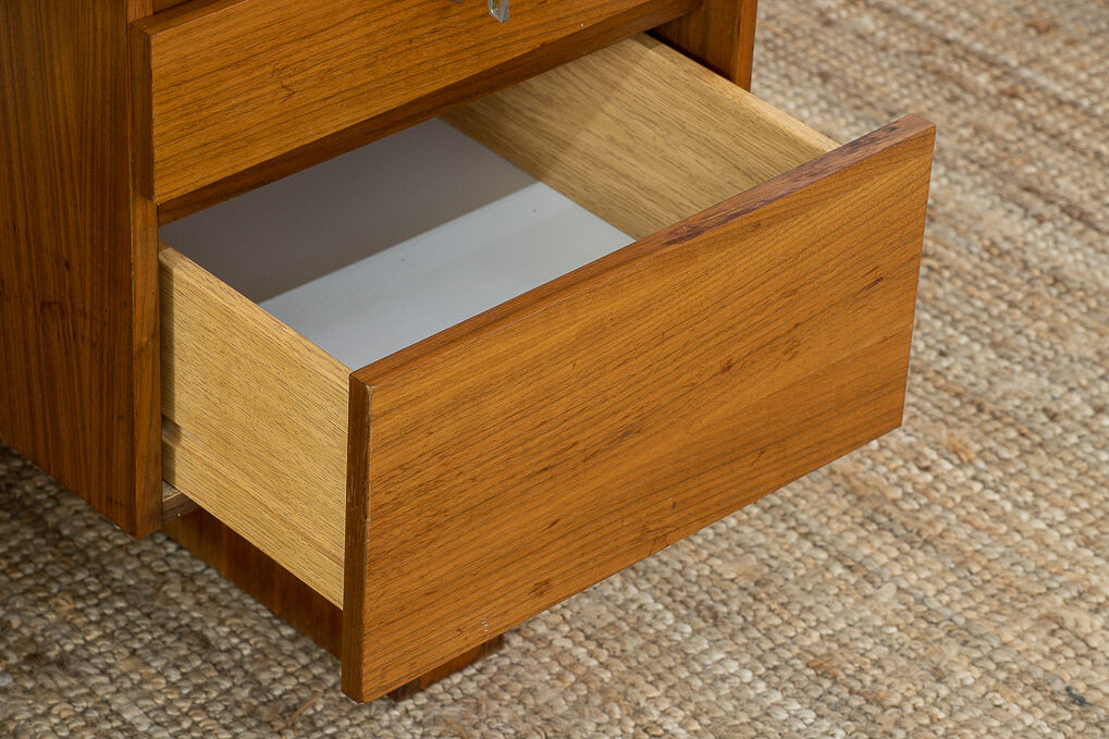 Double-sided Scandinavian desk 140 cm