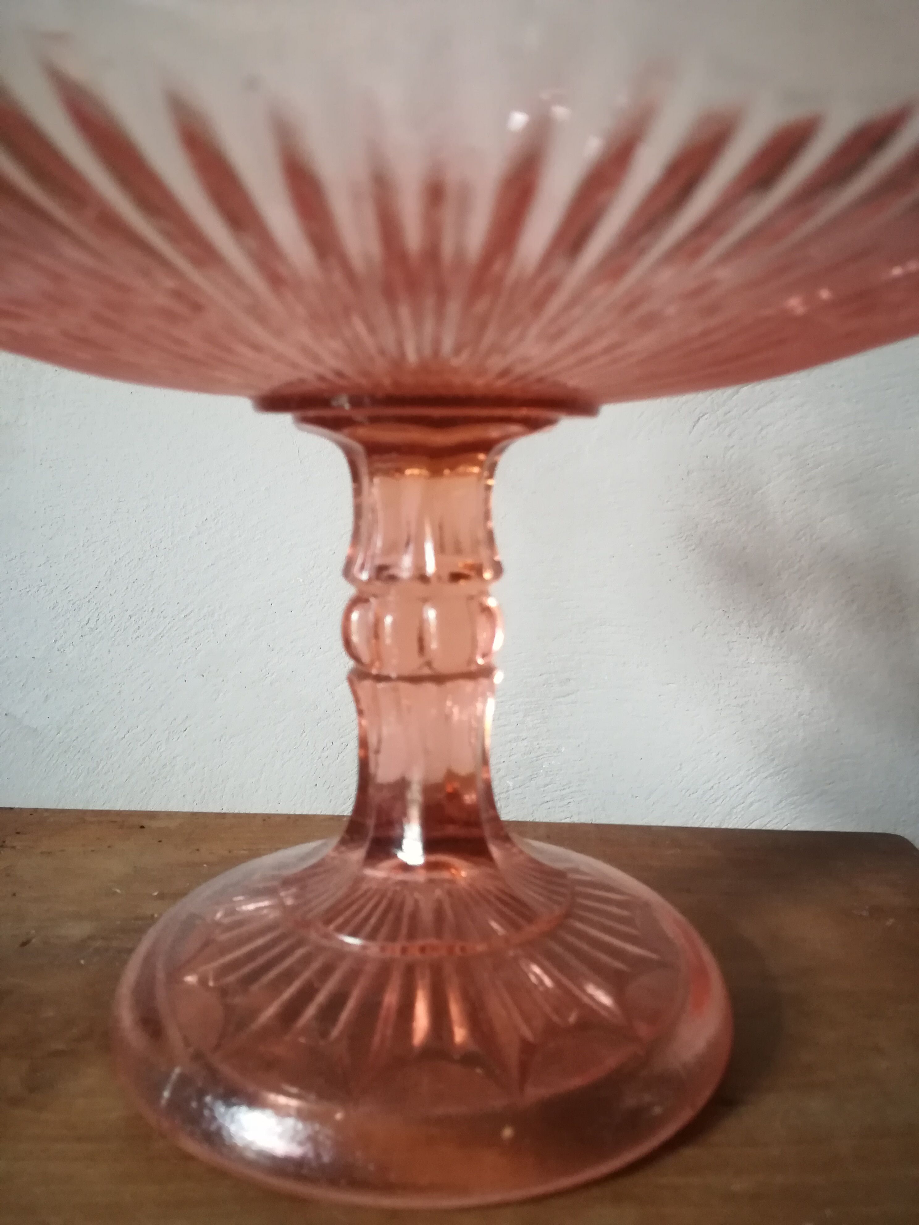 Art deco presentation dish