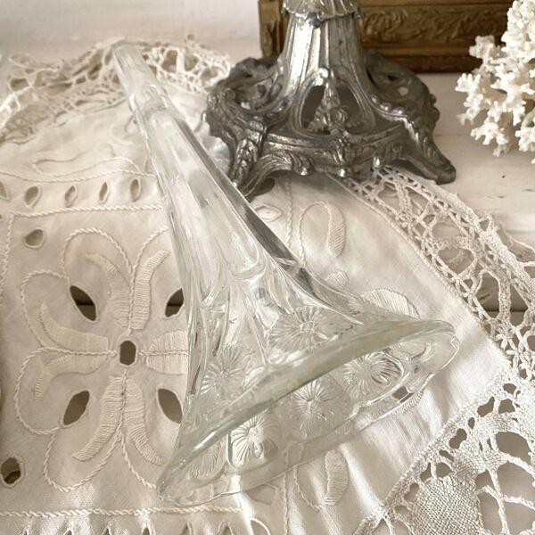 Vase art nouveau, vase cornet, centre de table tulipier