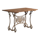 Table de jardin ancienne en fonte – Europe centrale, vers 1900