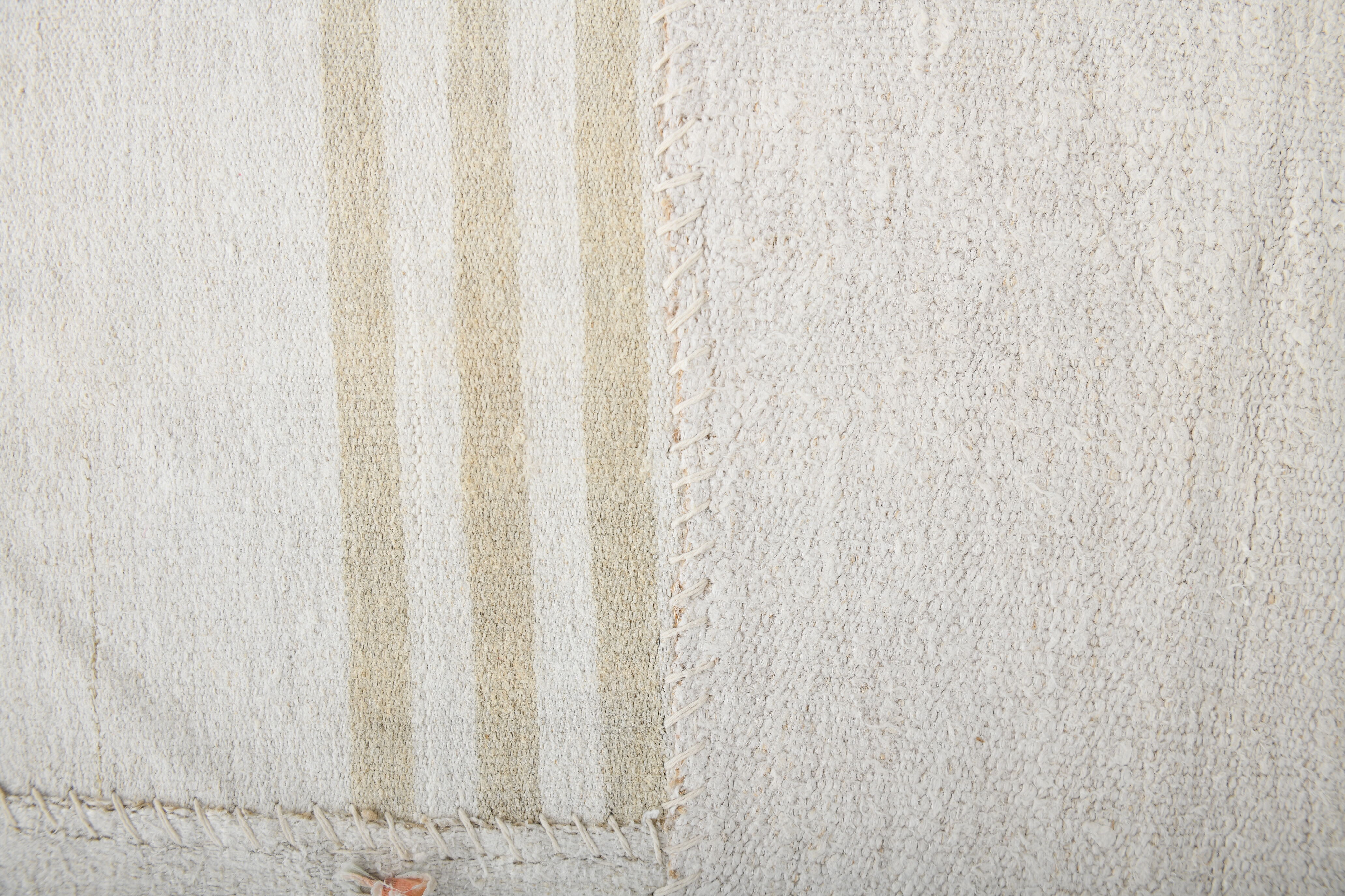 Off-White Oversize Vintage Kilim Rug For Designer, 238x302 Cm