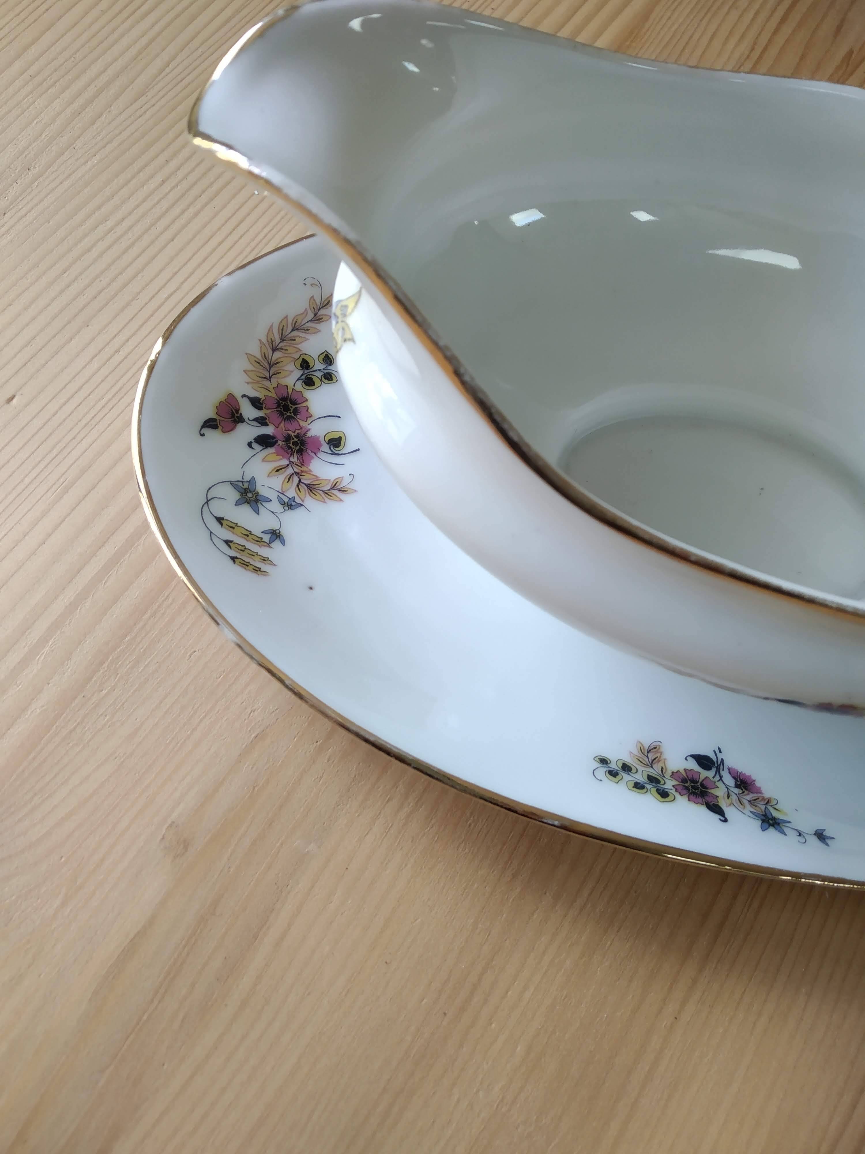 55-piece Limoges porcelain dinner service from the 1930s