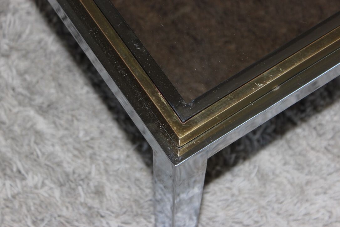Table basse vintage en verre, laiton et chrome années 70