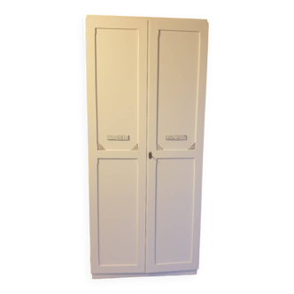 Armoire parisienne penderie