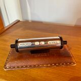 Perpetual calendar in leather and chrome