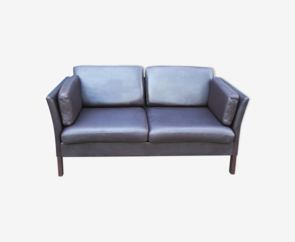 Mid century 2 seater Danish leather sofa attributed to Illums Bolighus 1970