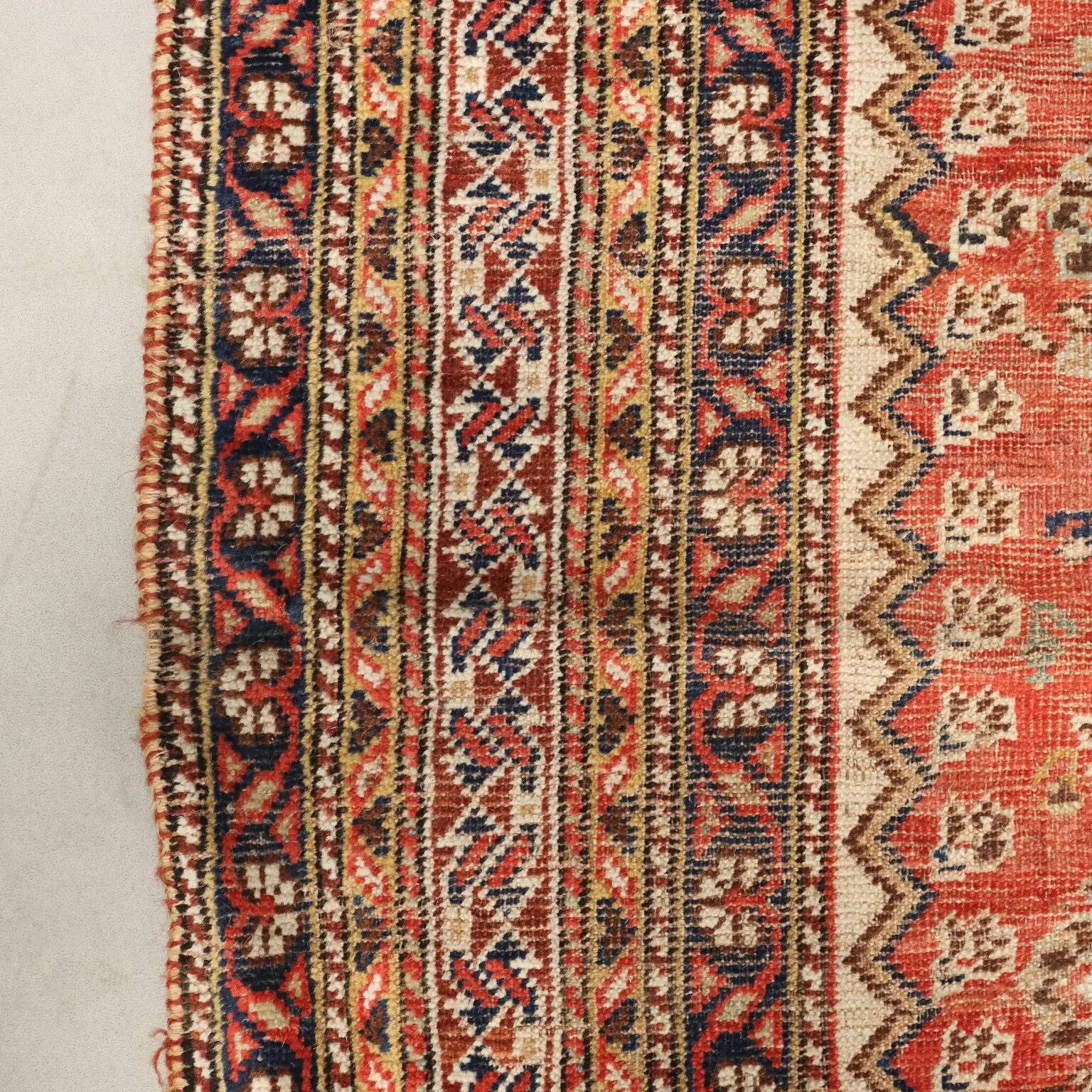 Old Kaskay rug in wool, fine knotting, handmade 68 x 55 in.