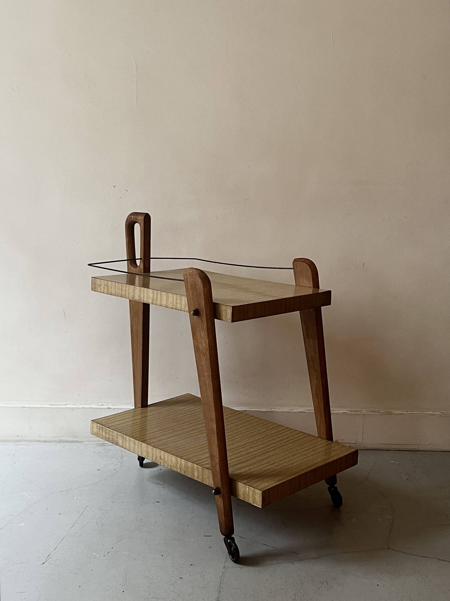 Mid-century honey wood bar trolley, French design 1950s