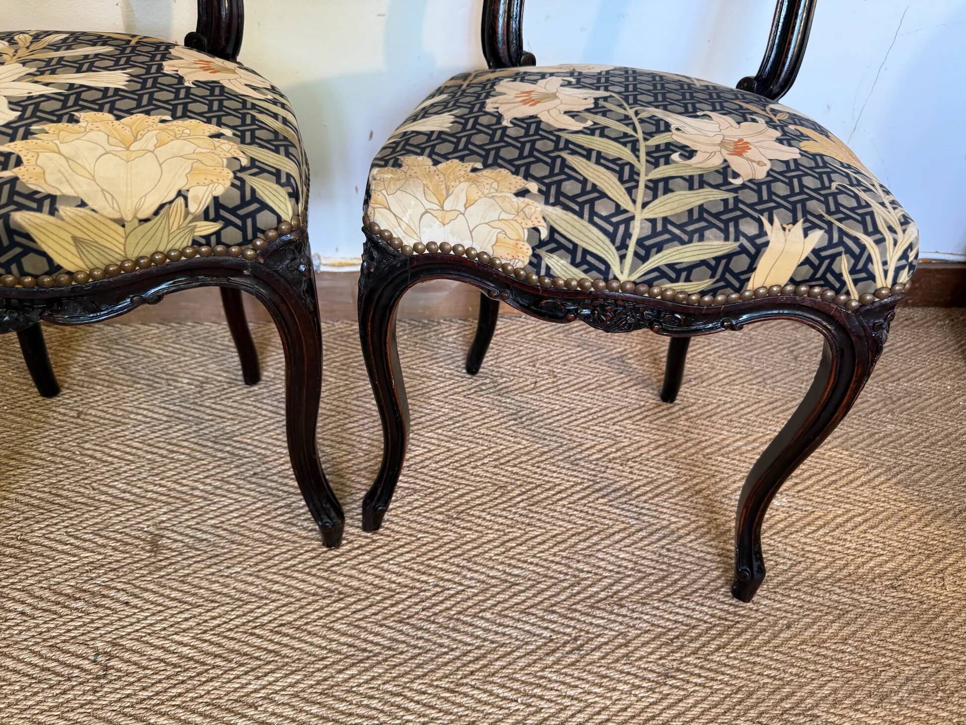 Paire de chaises style Louis Philippe