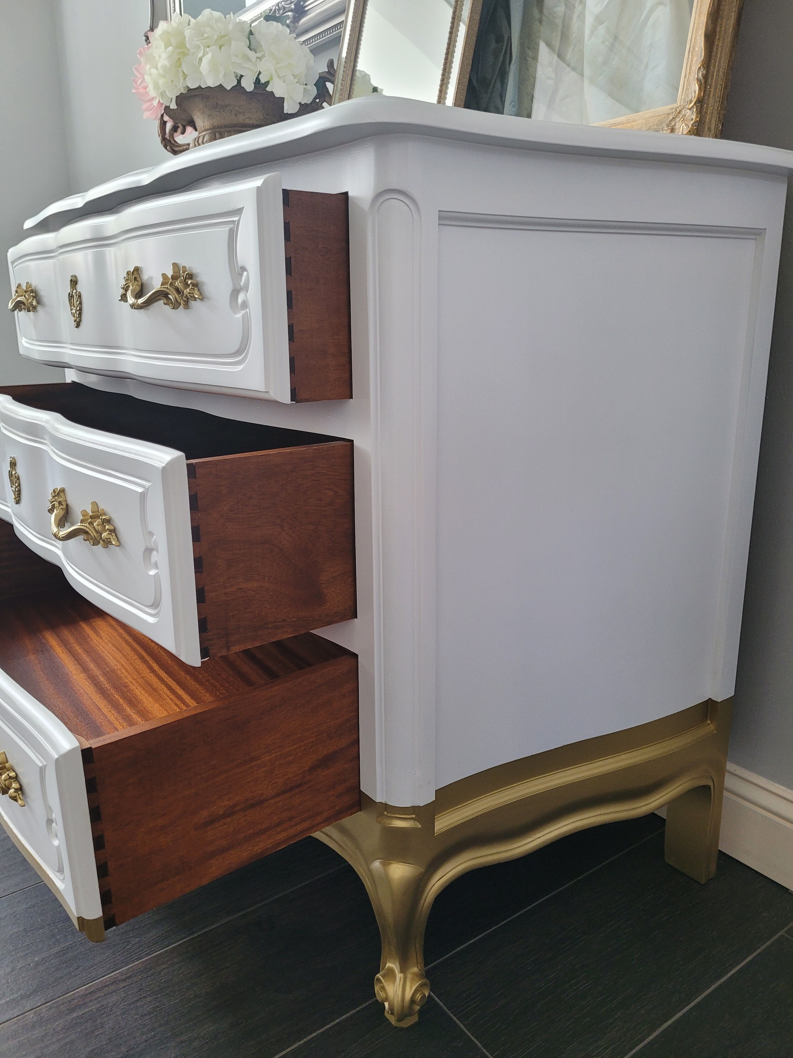 Louis XV style chest of drawers, white and gold