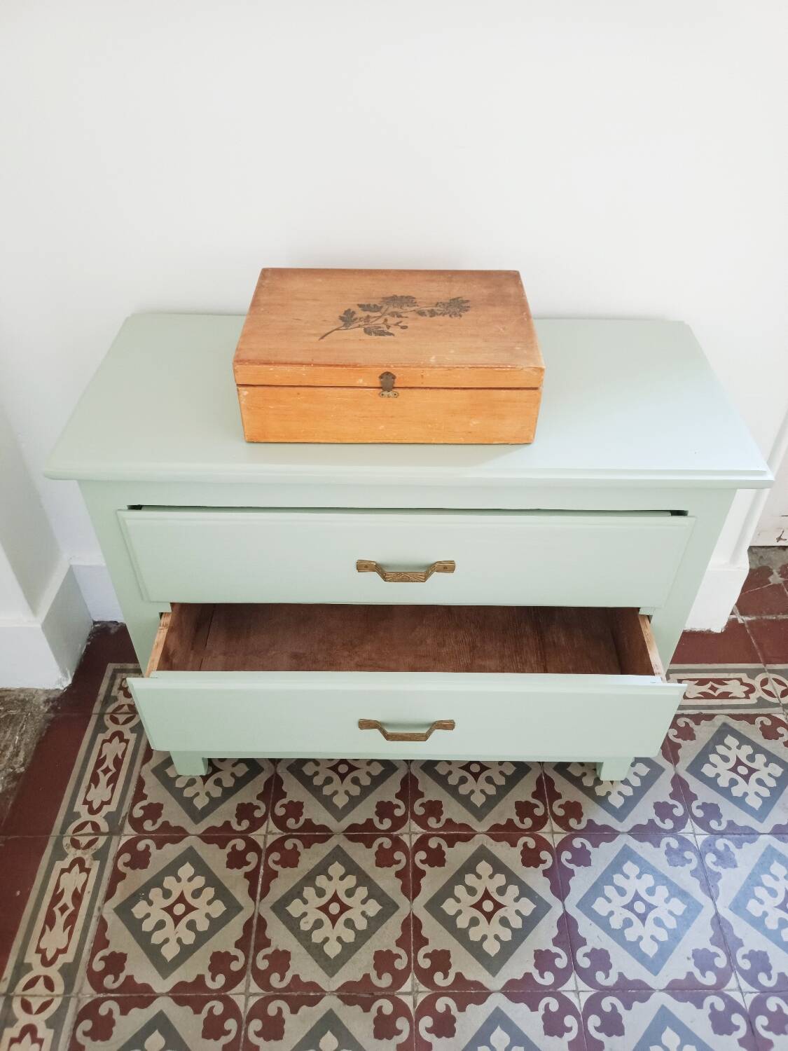 Small chest of drawers