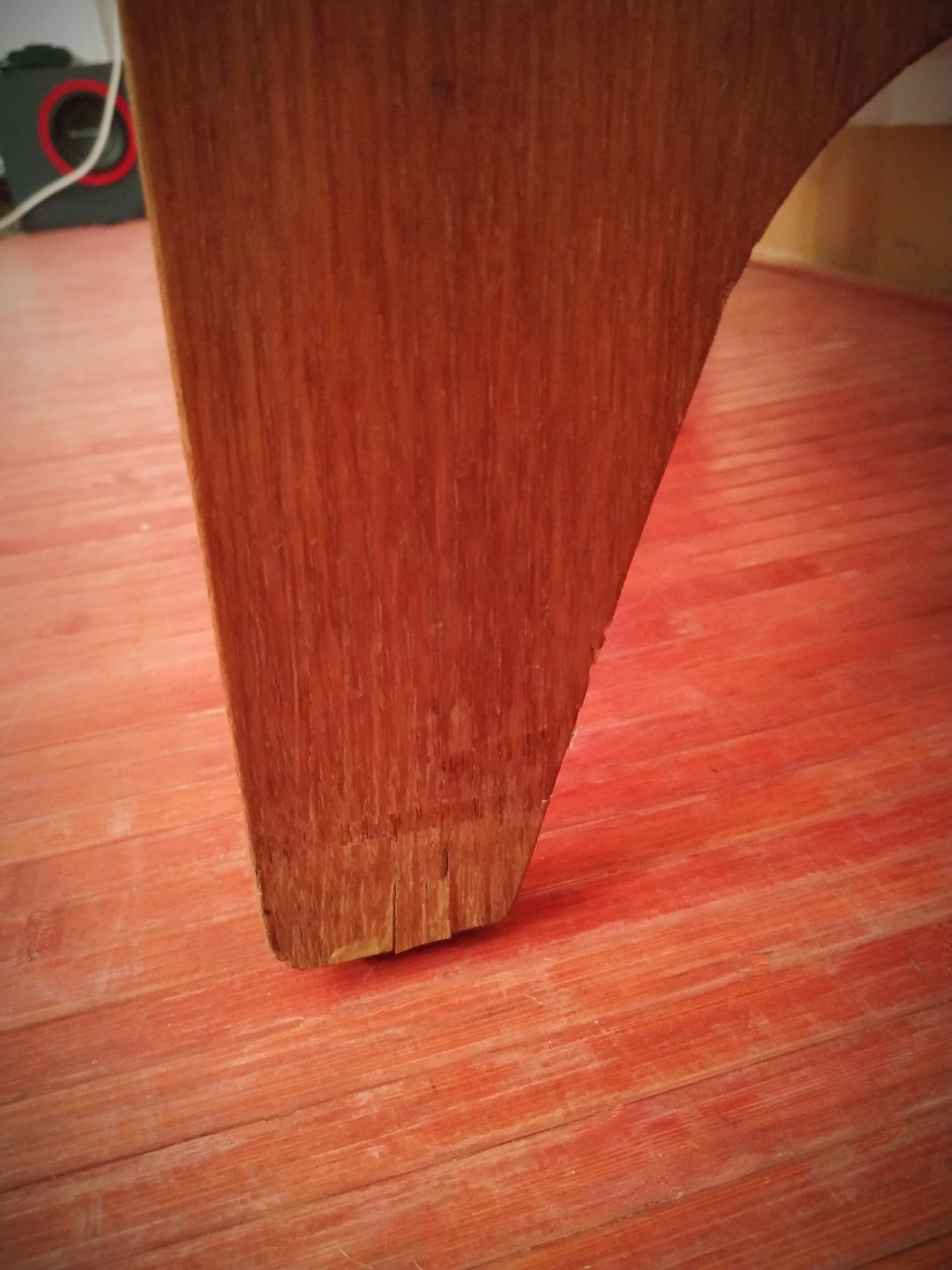 Vintage glass-fronted chest of drawers/bookshelf