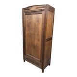 Parisian Bonnetiere wardrobe from the 1900s in solid chestnut.