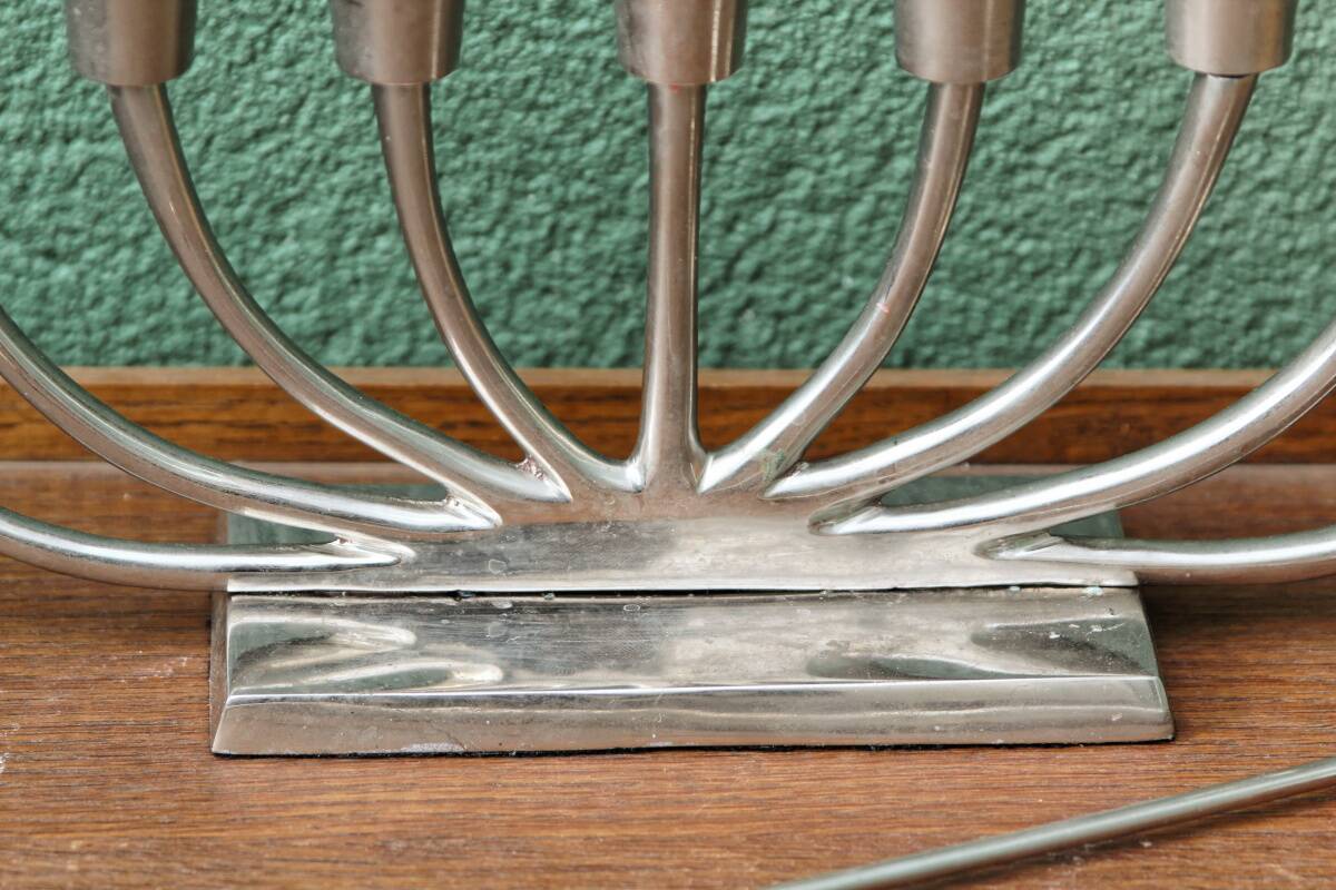 Candle holder with 9 branches in silver metal and speckled