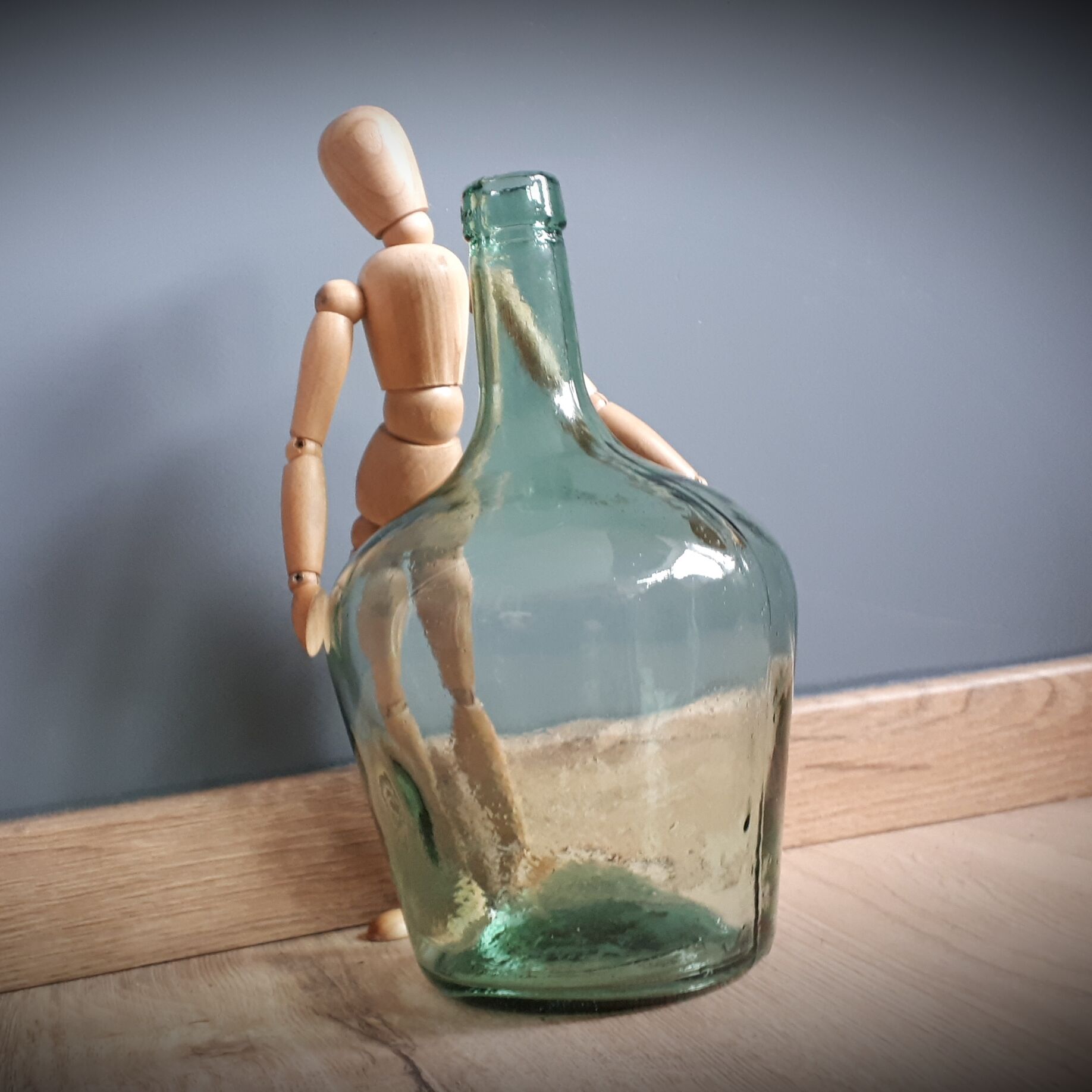 Demijohn 2L light green curved