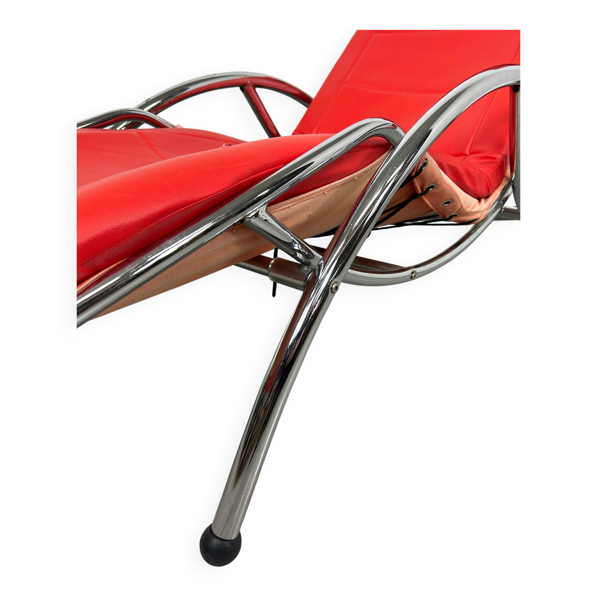 Mid-century red lounge chair