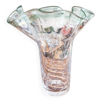 Vase mouchoir en verre soufflé