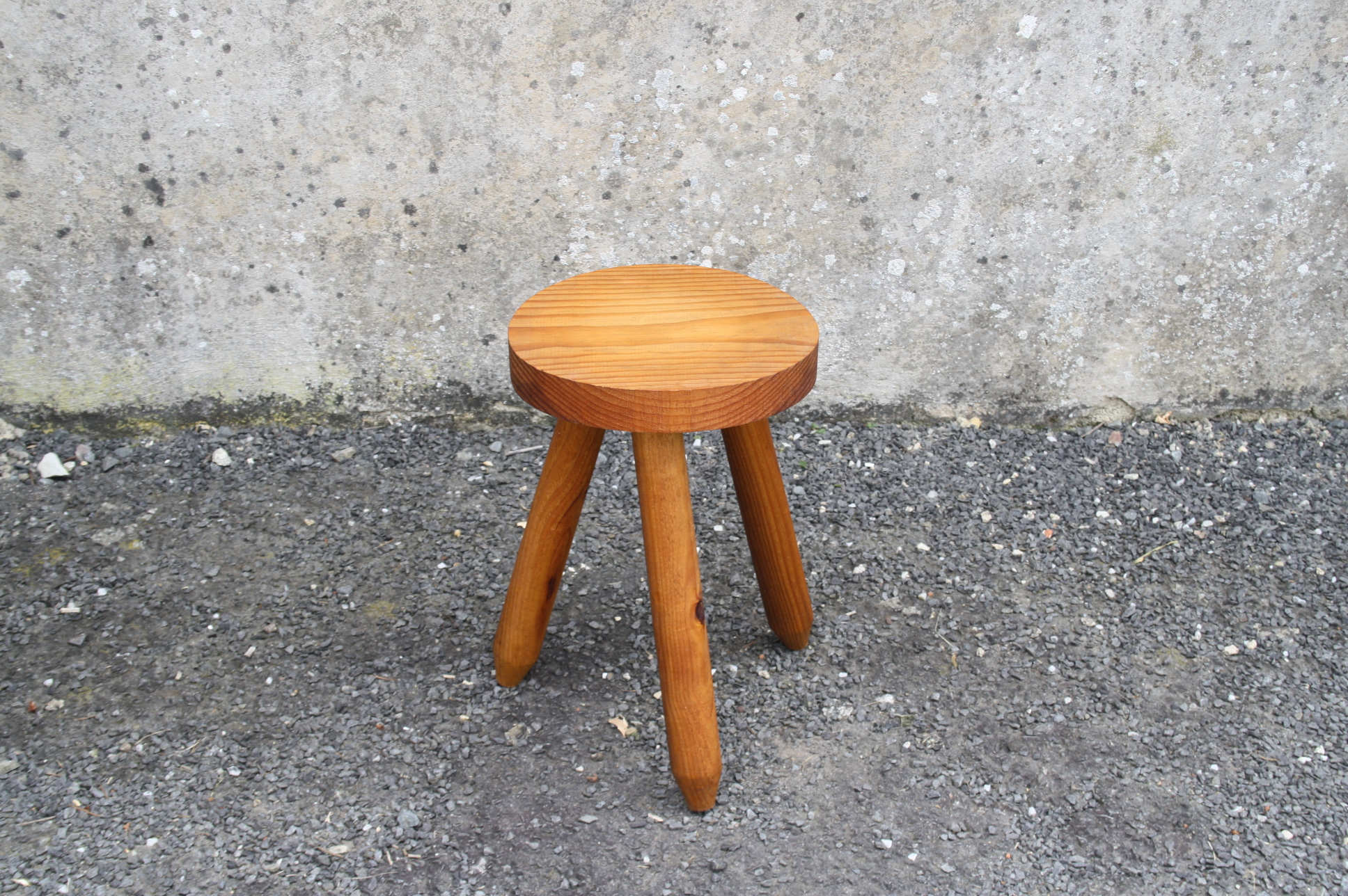 Solid pine tripod stool