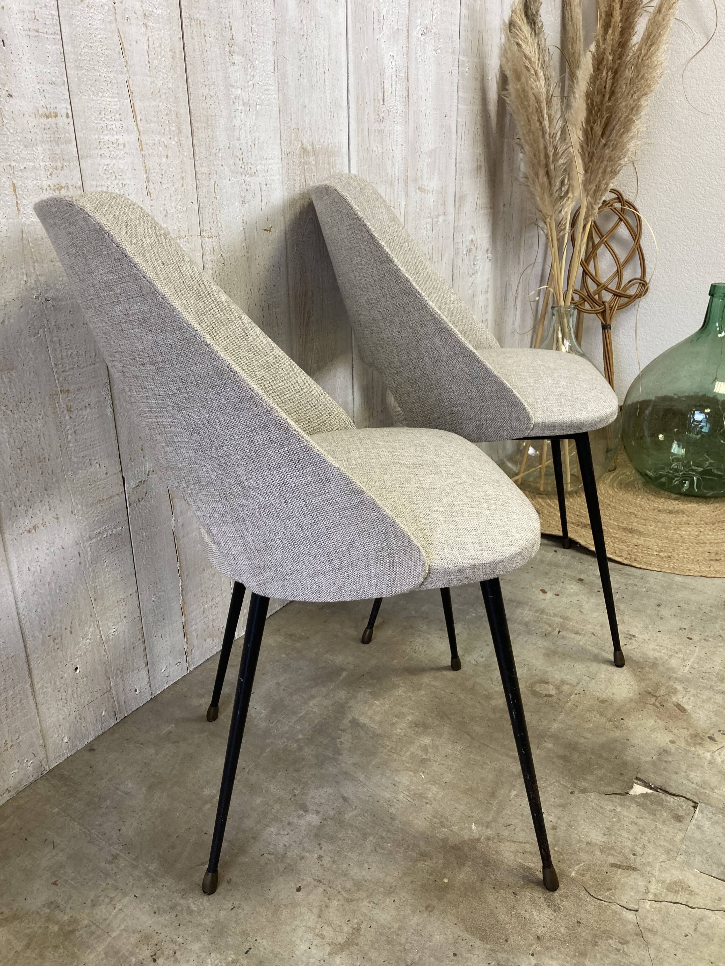 Paire de chaises des années 50