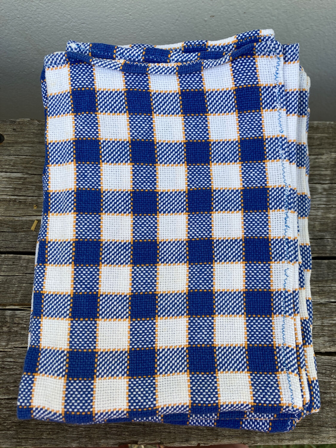 9 vintage checkered towels