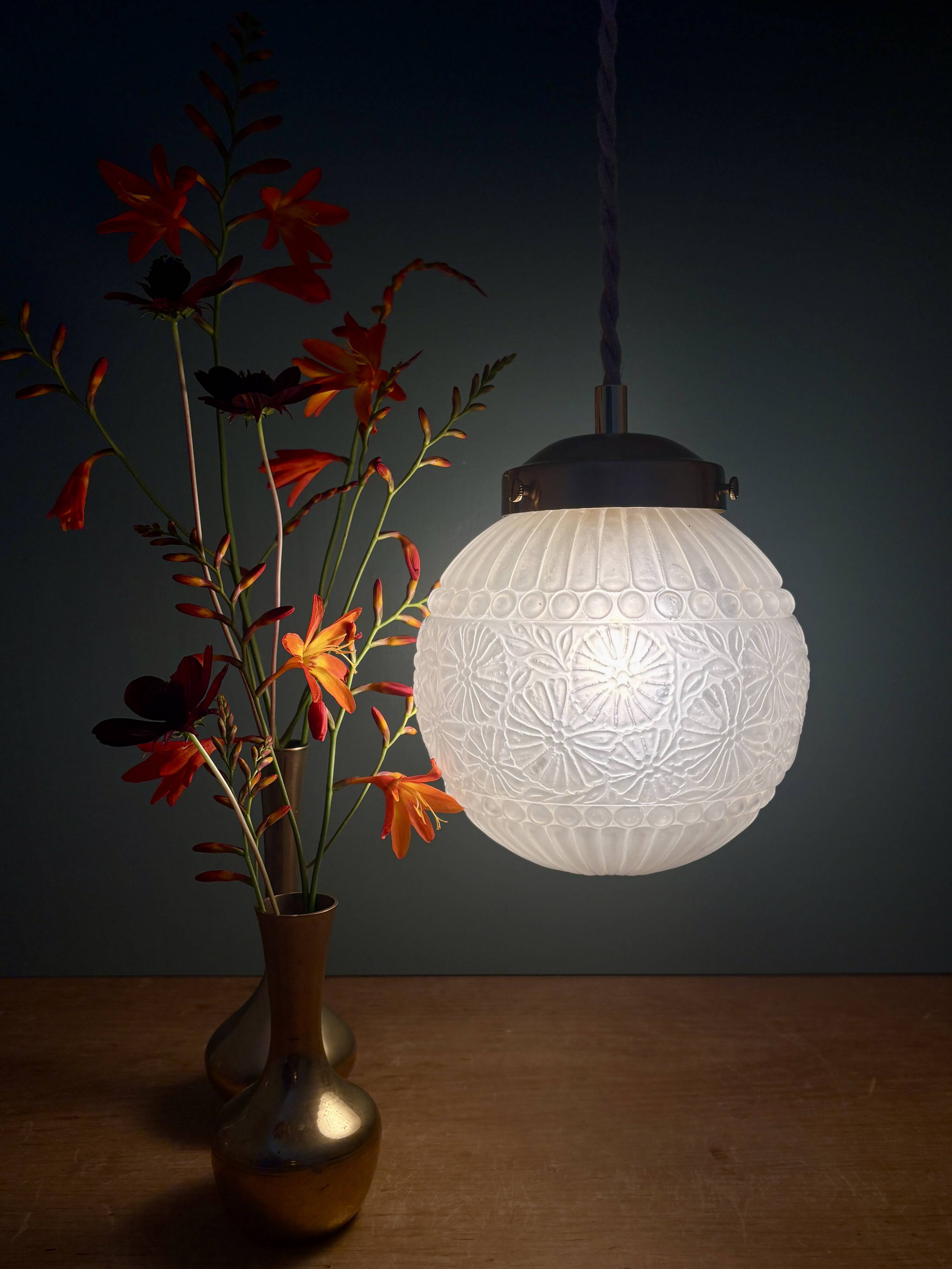 Vintage art deco frosted glass globe pendant light