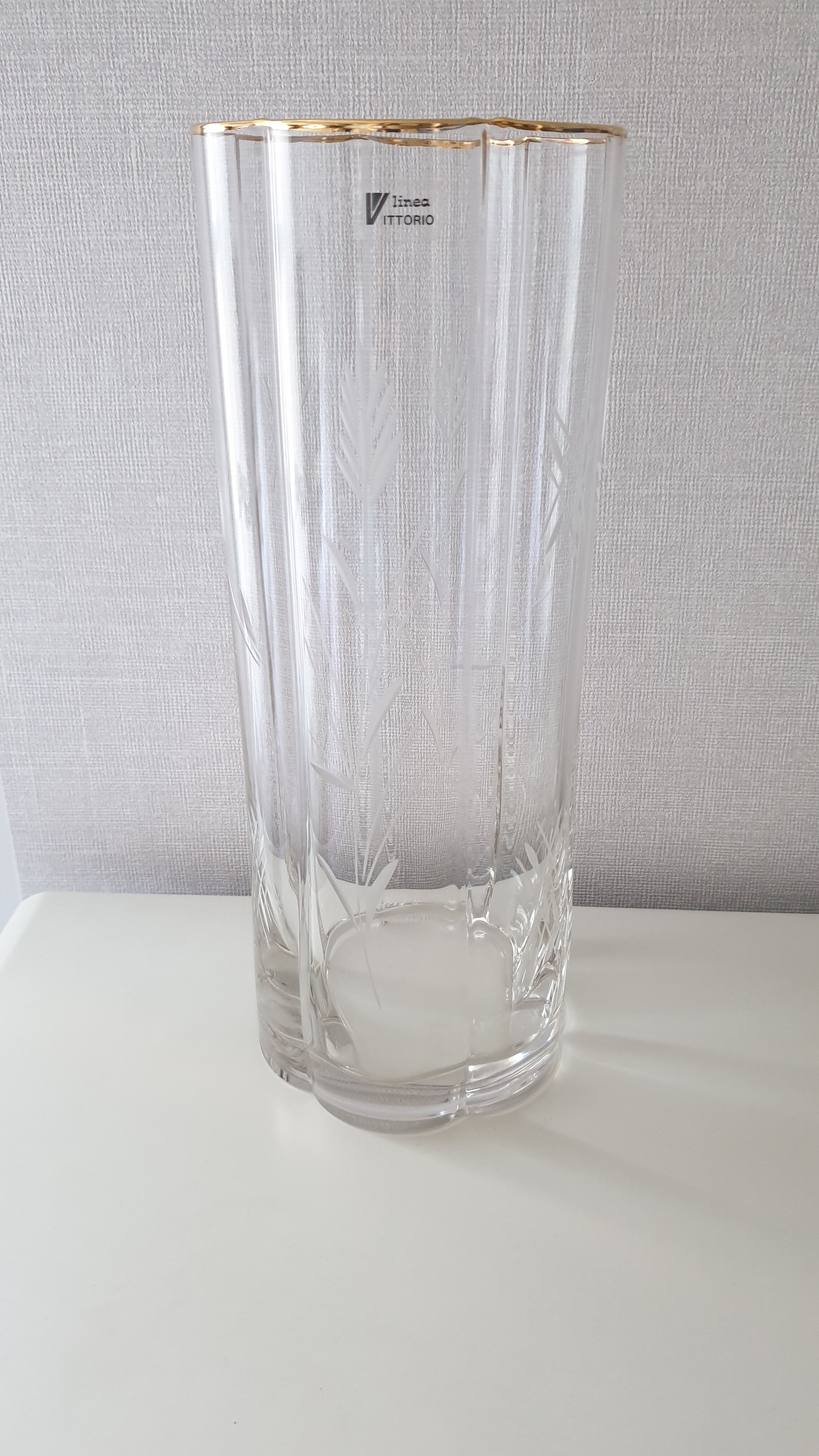 Vintage Vittorio crystal vase
